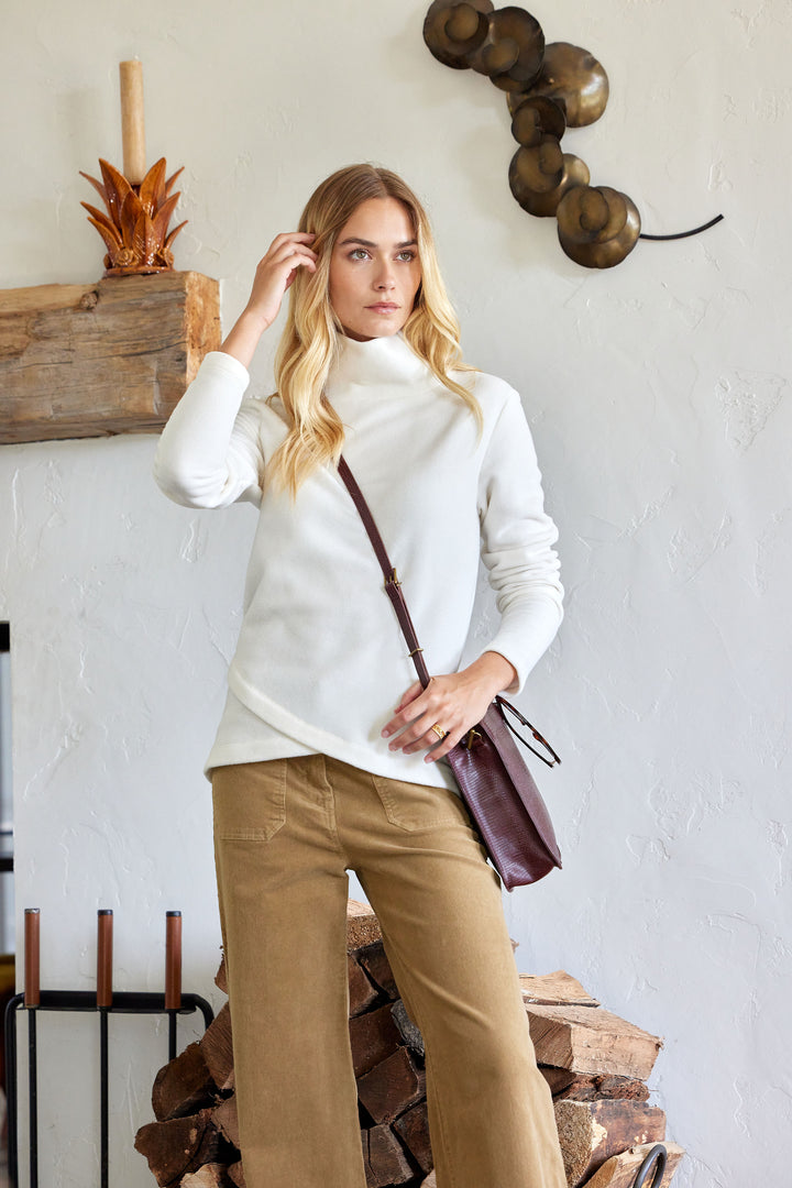 Dupont Street Turtleneck in Vello Fleece (Cream)