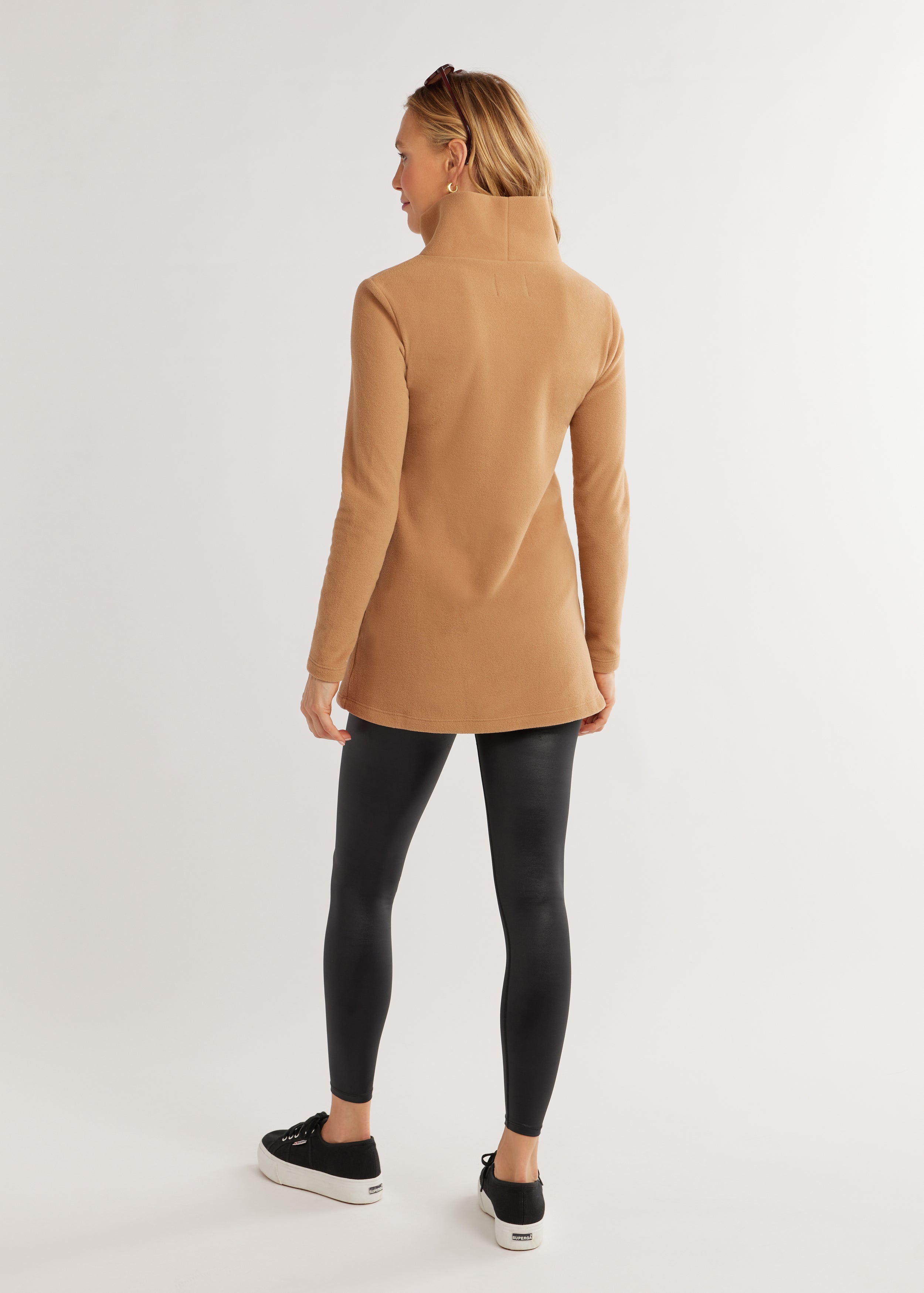 Dudley Stephens shops Cobble Hill Turtleneck New With Tags S Camel