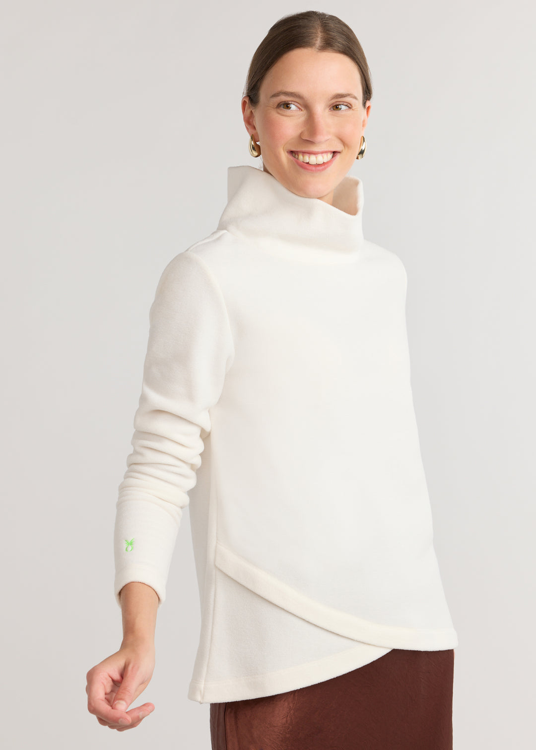 Dupont Street Turtleneck in Vello Fleece (Cream)