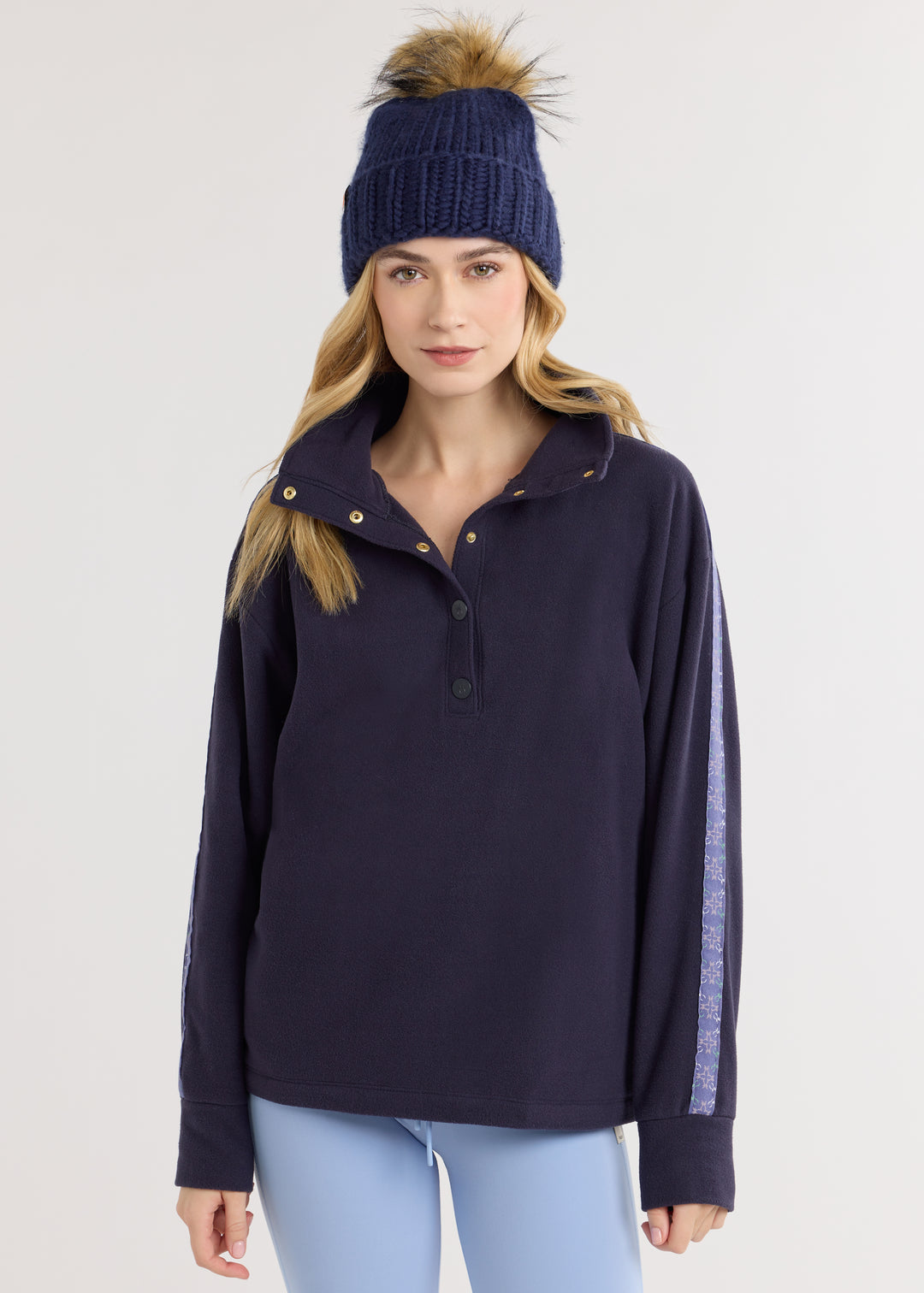 Fraser Pullover in Vello Fleece (Navy)