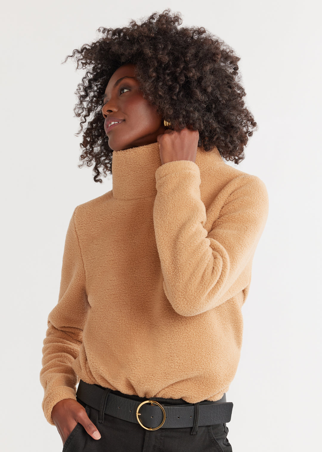 Greenpoint Turtleneck in Sherpa Fleece (Camel)