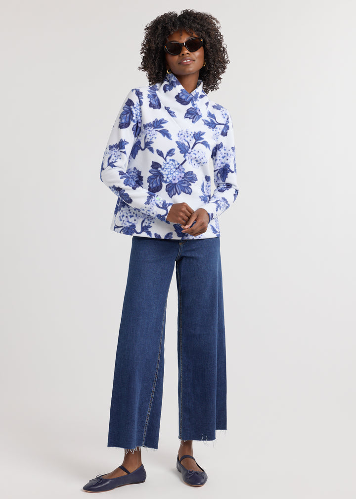 Hillview Turtleneck in Vello Fleece (Hydrangea)