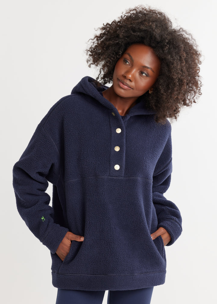 Hooded Palomino Pullover in Sherpa Fleece (Navy)