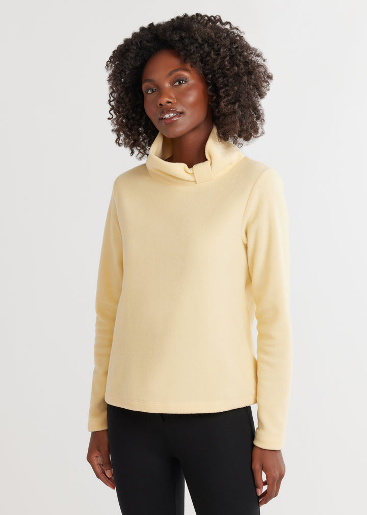 Juliet Turtleneck in Vello Fleece (Buttercream)