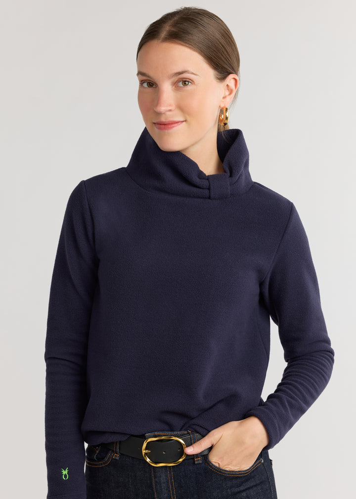 Juliet Turtleneck in Vello Fleece (Navy)