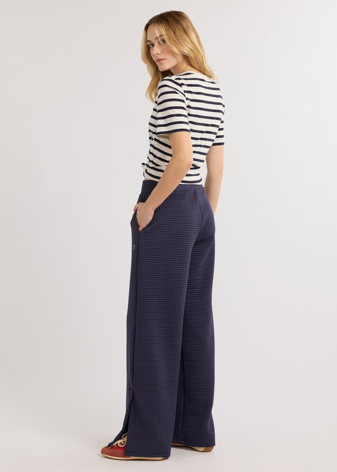 Katharine Pant in Waffle (Navy)