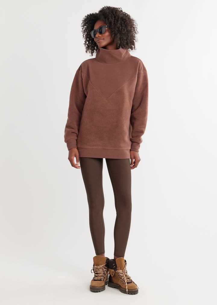 Kendall Pullover in Sherpa/Vello Fleece (Chestnut)