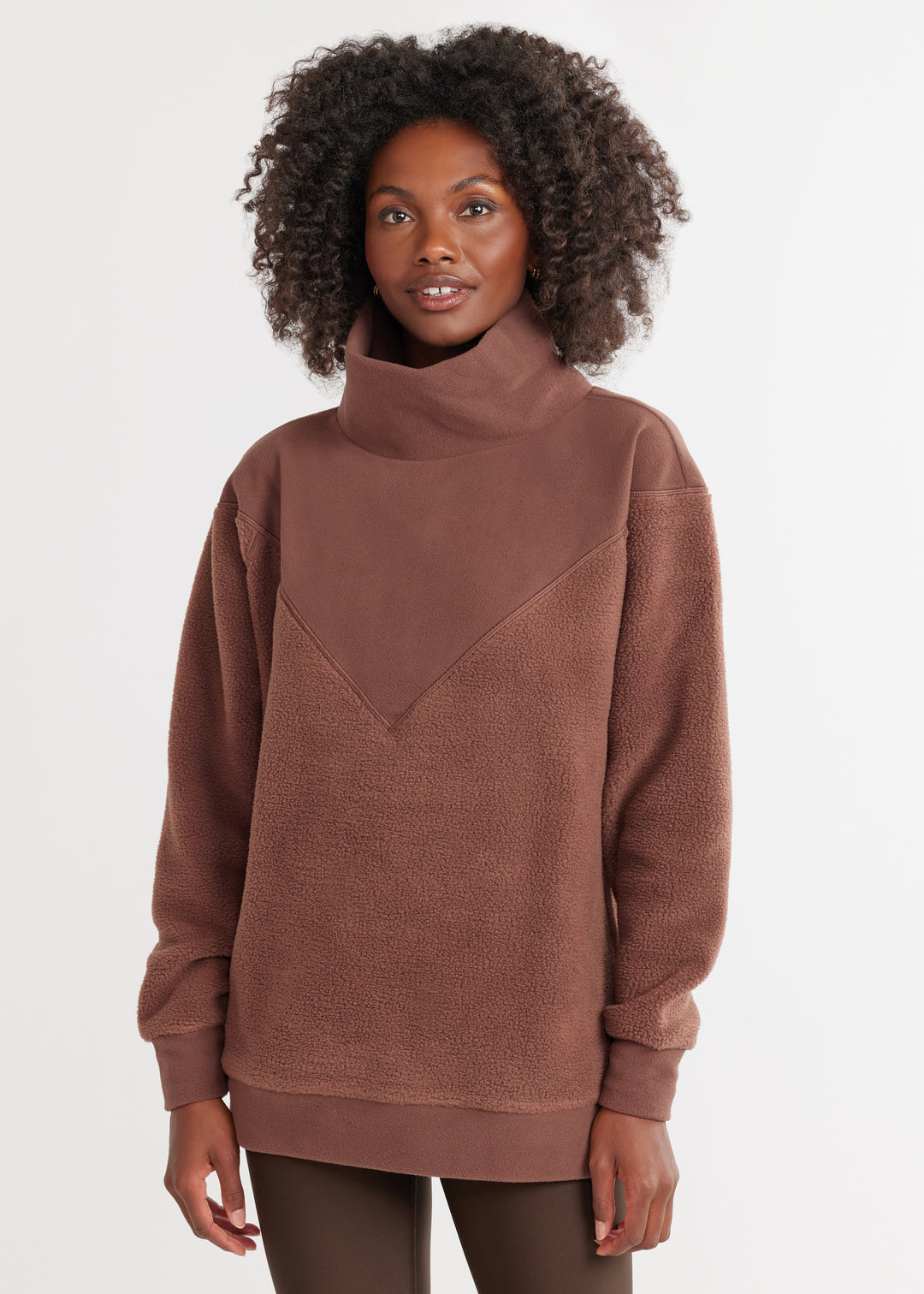 Kendall Pullover in Sherpa/Vello Fleece (Chestnut)