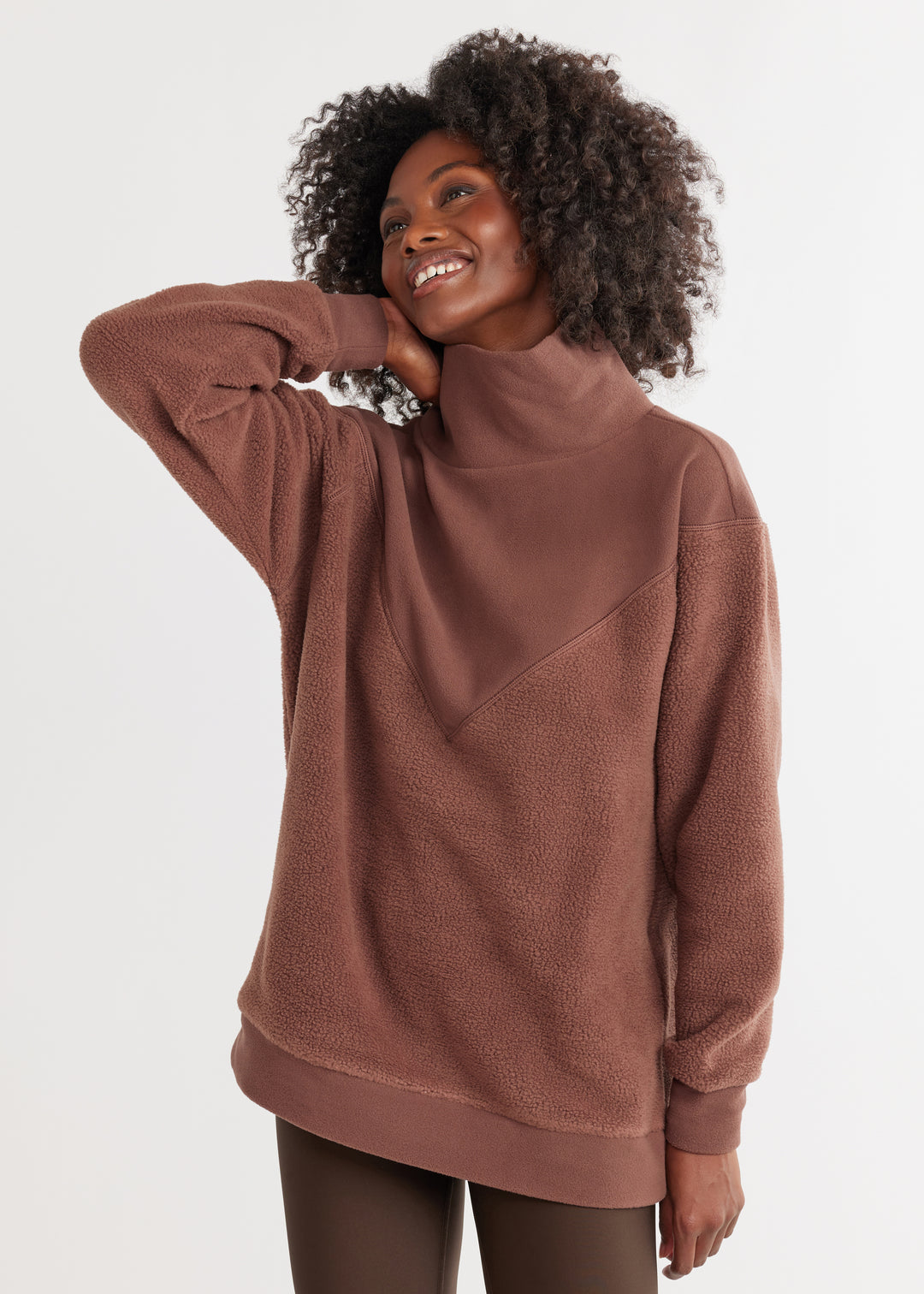 Kendall Pullover in Sherpa/Vello Fleece (Chestnut)