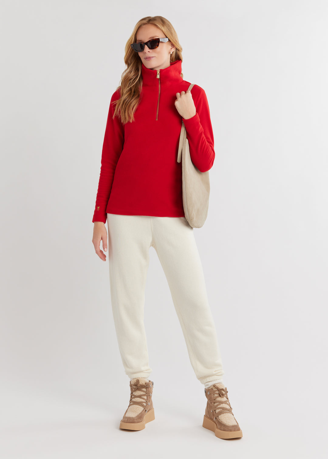 Manchester Pullover in Vello Fleece (Scarlet)