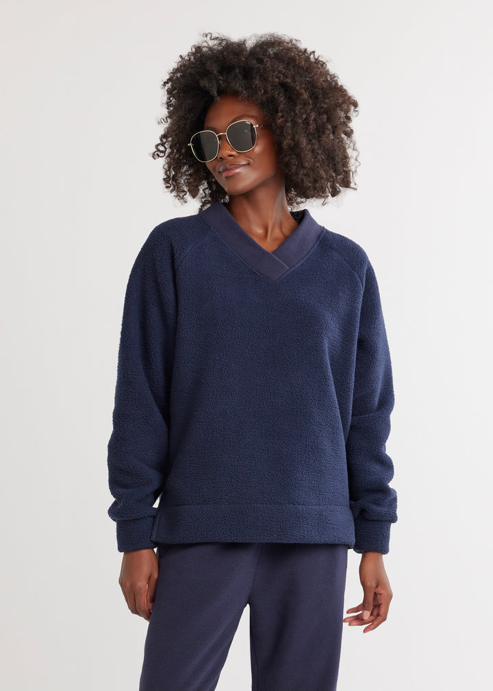 Stanwich Sweatshirt in Sherpa/Vello Fleece (Navy)