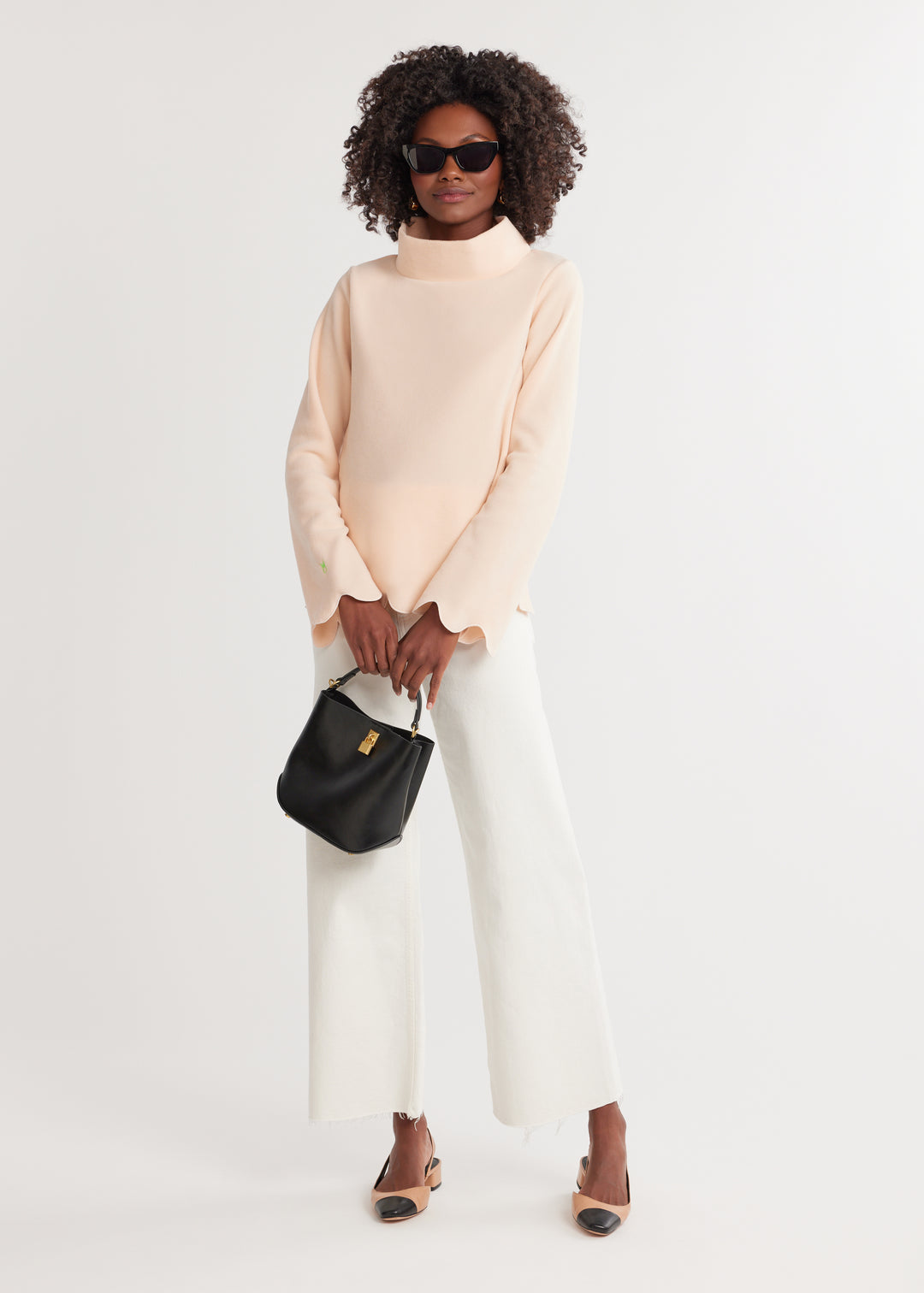 Sutton Scallop Turtleneck in Vello Fleece (Ecru)