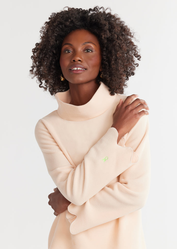 Sutton Scallop Turtleneck in Vello Fleece (Ecru)